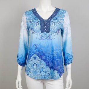 VTG CLOSET FULL Y2K Blue Paisley Crochet Collar Studded 3/4 Sleeve Women's Top